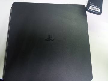 01-200319572: Sony ps 4 1tb