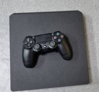 01-200201832: Sony playstation 4 slim 1tb