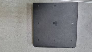 01-200273405: Sony playstation 4 pro 1tb