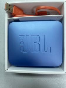 01-200304453: Jbl go essential