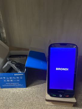 18-000085135: Brondi amico smartphone xs