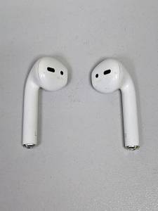 01-200196920: Apple airpods 2nd generation with charging case