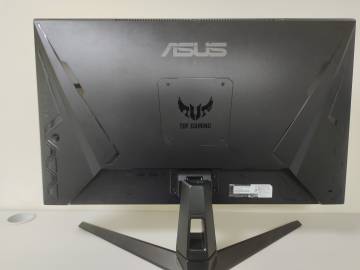 01-200307456: Asus tuf gaming vg27aq1a