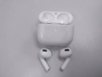01-200128202: Apple airpods 3rd generation