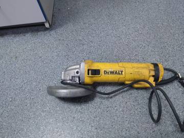 01-200201924: Dewalt dwe4217