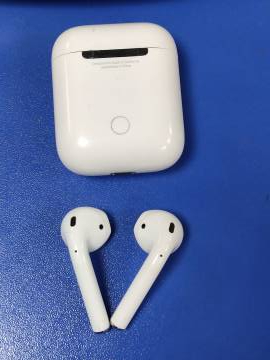 01-200235869: Apple airpods 2nd generation with charging case