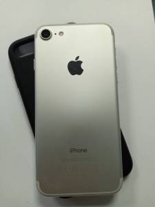 01-200306841: Apple iphone 7 32gb