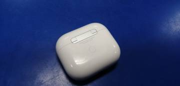01-200128541: Apple airpods 3rd generation