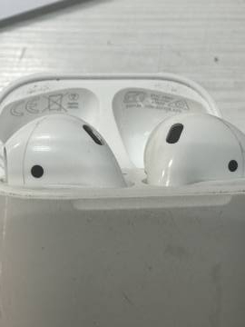01-200135393: Apple airpods 2nd generation with charging case