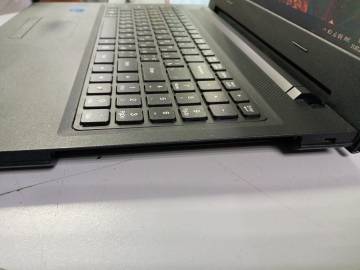 01-200205812: Lenovo єкр. 15,6/ pentium 3825u 1,9ghz/ ram4gb/ hdd500gb/video gf gt920mx