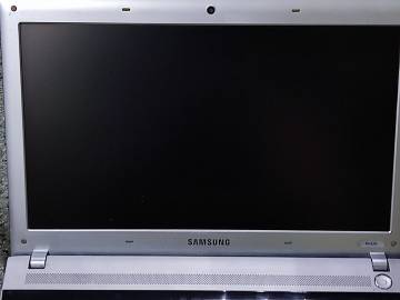 01-200258264: Samsung екр. 15,6/core i3 2330m 2,2ghz/ram4096mb/hdd500gb/gf gt520mx/dvd rw