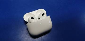 01-200128541: Apple airpods 3rd generation