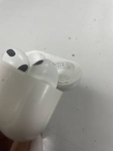 01-200201115: Apple airpods 3rd generation