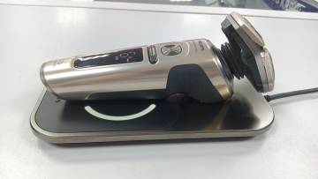 01-200195976: Philips shaver series 9000 prestige sp9883/36