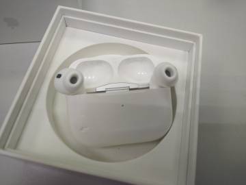 01-200266836: Apple airpods pro 2nd generation