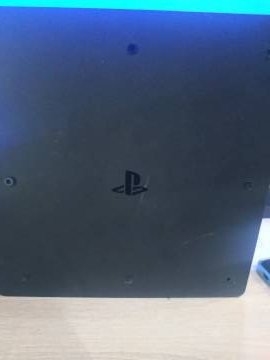 01-200309014: Sony playstation 4 slim 500gb