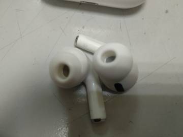 01-200106571: Apple airpods pro