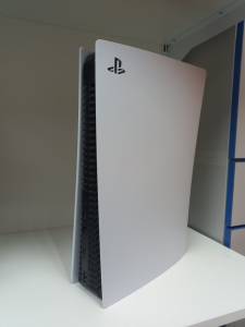 01-200213292: Sony playstation 5 825gb