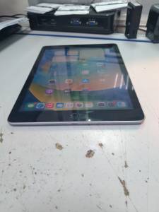 01-200272141: Apple ipad 5 wifi 32gb