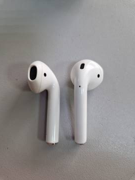 01-200188508: Apple airpods 2nd generation with charging case