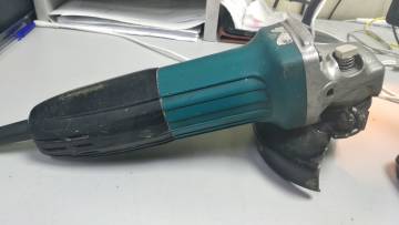 01-200240167: Makita ga5030