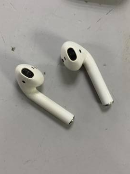 01-200235038: Apple airpods 2nd generation with charging case