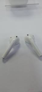 01-200256997: Apple airpods 2nd generation with charging case