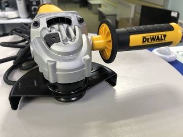 01-200223920: Dewalt dwe4237