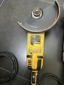 01-200311416: Dewalt dwe4579