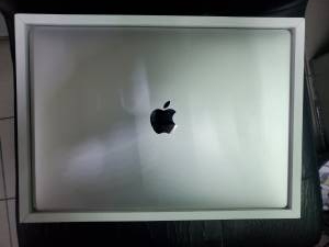 01-200042638: Apple Macbook Pro a2251/core i7 2,3ghz/ram32gb/ssd512gb/iris plus graphics/retina,touch bar