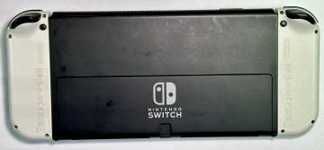 01-200114371: Nintendo switch oled