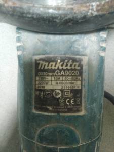 01-200122641: Makita ga9020