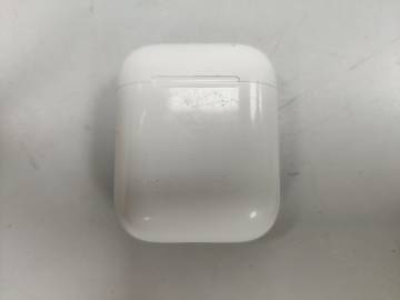 01-200263489: Apple airpods 2nd generation with charging case