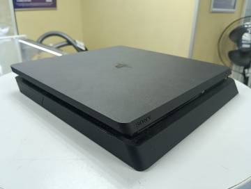 01-200273877: Sony playstation 4 slim 500gb