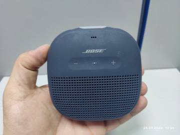 01-200278502: Bose soundlink micro smoke