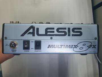 01-200161924: Alesis multimix 8 usb fx