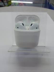 01-200278320: Apple airpods 2nd generation with charging case