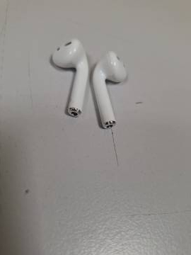 01-200229400: Apple airpods 2nd generation with charging case