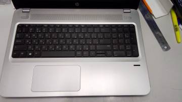 01-200233251: Hp єкр. 15,6/ core i3 7100u 2,4ghz/ ram4gb/ hdd500gb/ gf 930mx/ dvdrw