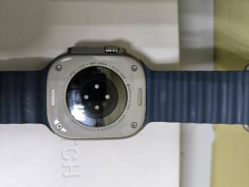 01-200150125: Apple watch ultra 2 gps + cellular 49mm titanium case