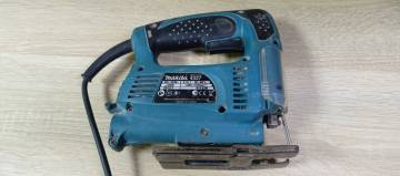 01-200176158: Makita 4327