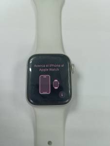 01-200211627: Apple watch se 2 gps 40mm aluminum case with sport