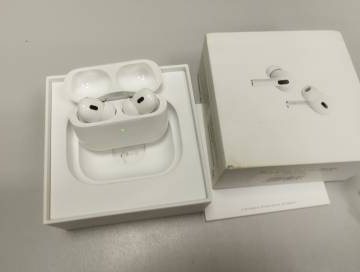 01-200225853: Apple airpods pro 2nd generation with magsafe charging case usb-c