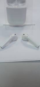 01-200263962: Apple airpods 2nd generation with charging case