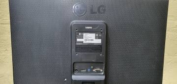 01-200272044: Lg 22mp65hq