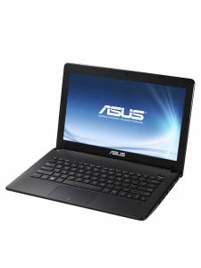 Ноутбук Asus єкр. 10,1/ amd c30 1,2ghz/ ram1024mb/ hdd250gb