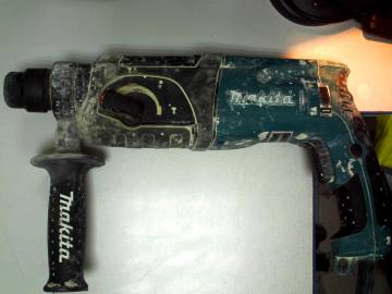 01-200177672: Makita hr2470