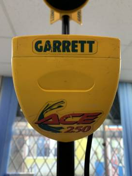 01-200198895: Garrett ace 250