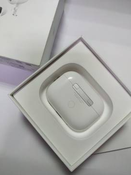 01-200297785: Apple airpods pro 2nd generation with magsafe charging case usb-c