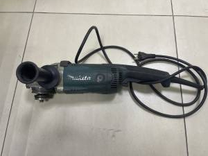 01-200305990: Makita ga9020